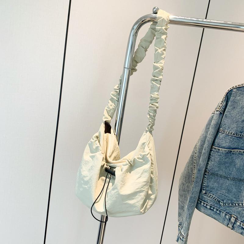 Stylish And Versatile Canvas Tote Bag For Women Perfect For Daily Casual Outings