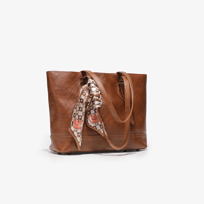 Large capacity Tote bag Oil wax soft leather crossbody tote textured commuter bag