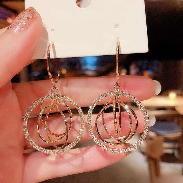 

Роскошные круглые серьги-подвески с перекрытием из хрусталя и паве, элегантные женские ювелирные изделия, аксессуары, повседневное сочетание белый