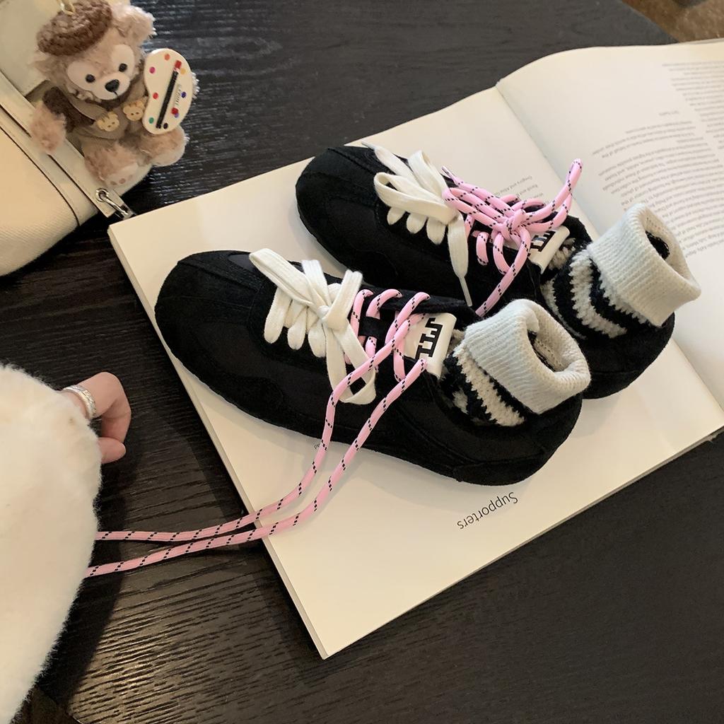 2025 niche square head matte Forrest Gump training shoes women's new color matching retro round head leather flat-bottomed casual board shoes