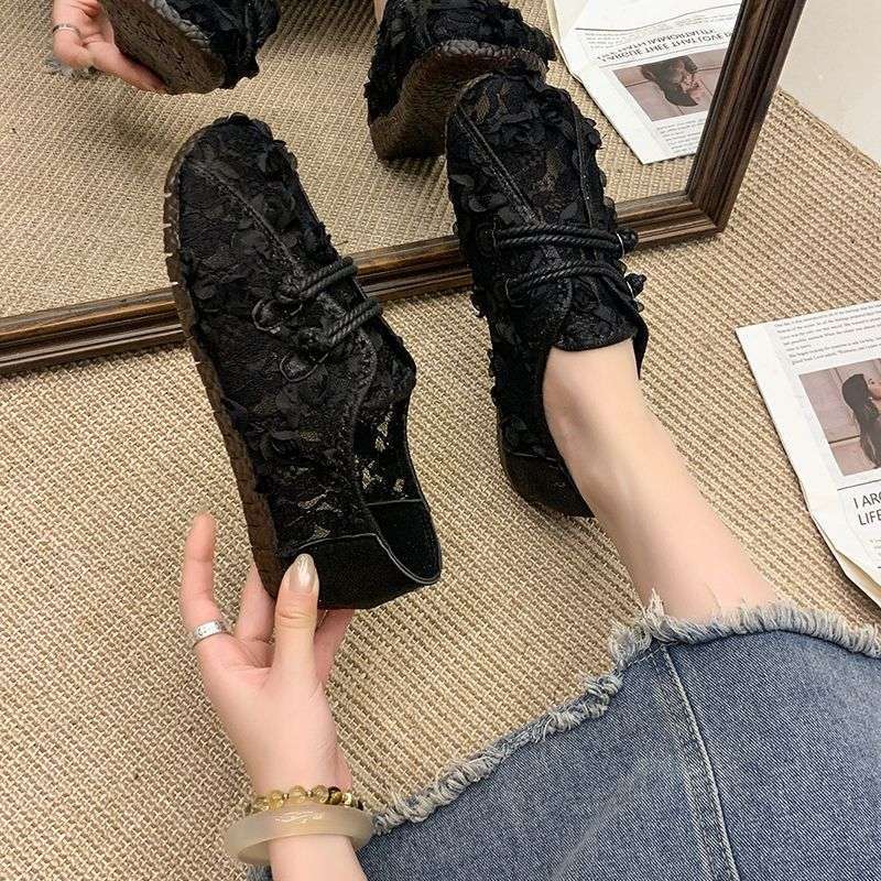 

Модная кружевная сетчатая обувь рыбака женская летняя 2025 новый летний стиль подошва из говяжьей жилы туфли-бобы большой размер одинарная обувь 35 чёрный