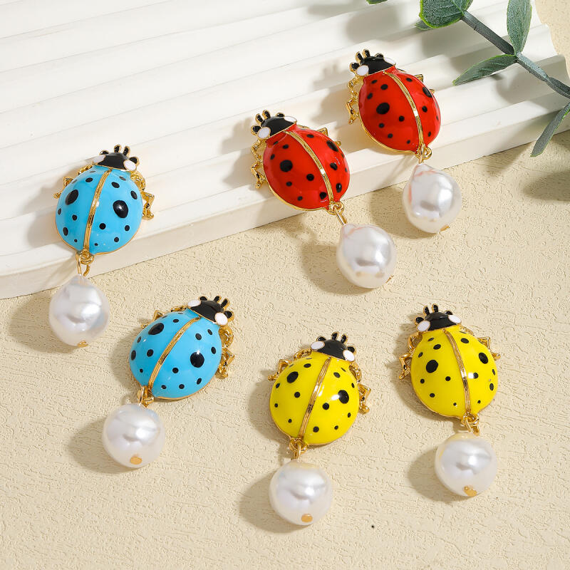 Colorful Dripping Oil Metal Ladybug Stud Earrings for Women Ladies Personality Design Imitation Pearl Pendant Earrings Jewelry