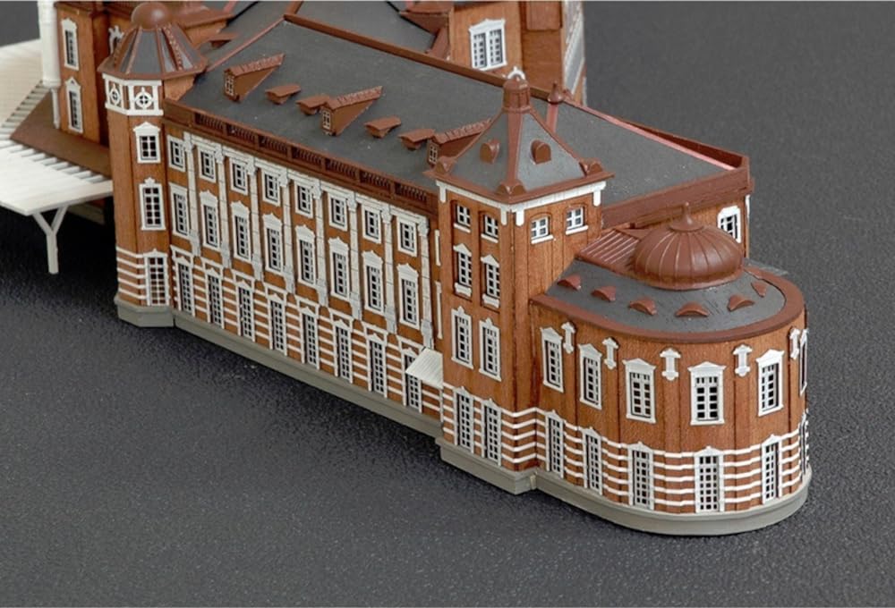 Woody Joe Tokyo Station Marunouchi Building Wooden Model Assembly Kit 1/350 (Building)