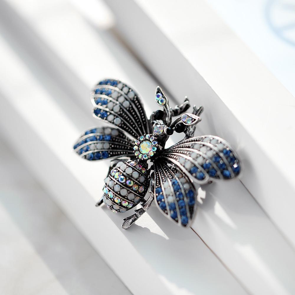 Bo Xin Yun Retro Rhinestone Bee Brooch for Women - Insect Pin Clothing Accessory