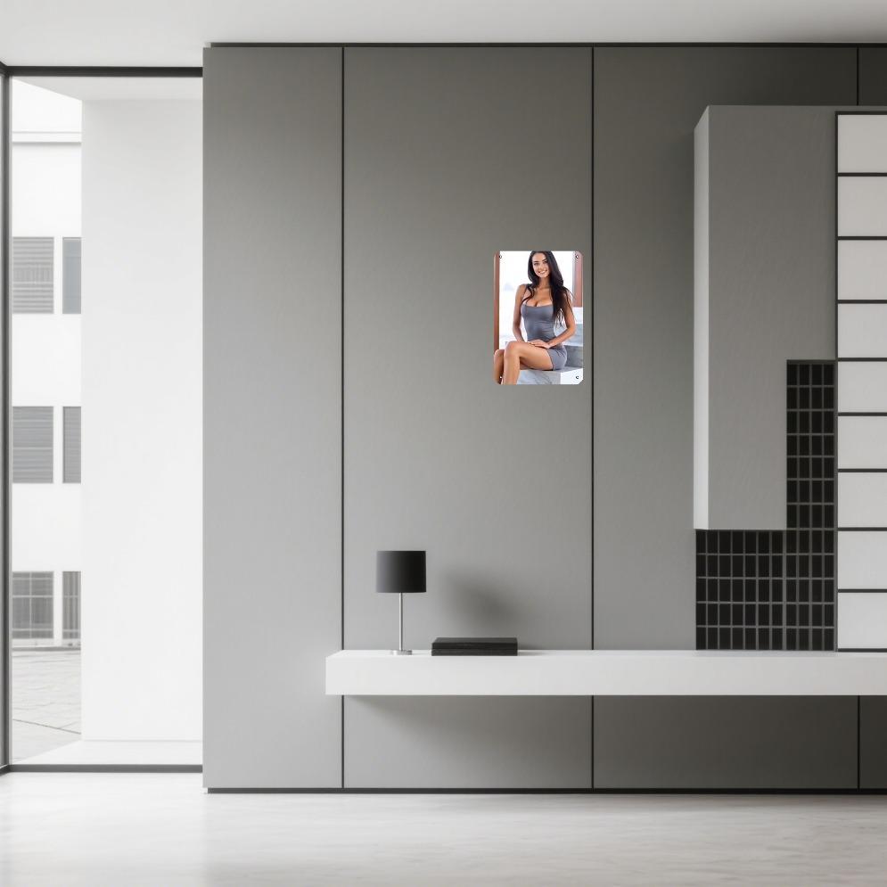 JIT Retro Eisen Metallschild 8 Zoll*12 Zoll Männerhöhle Garage Heimbar Café Wanddekor - 2D Flach 1 Stück Langes Haar Schlank Sitzend Schritt Modell Holzstamm