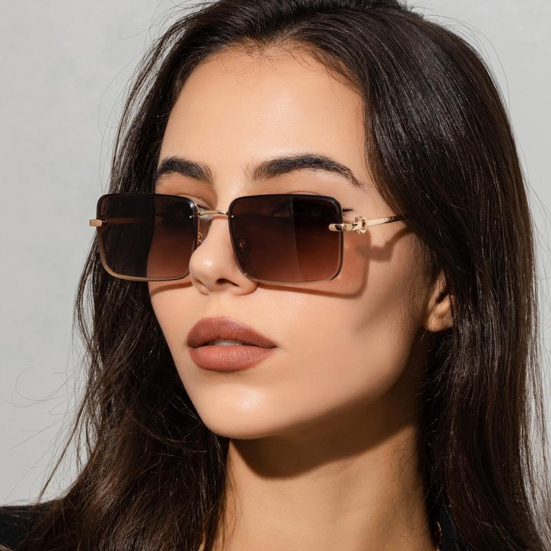 New Metal Small Sunglasses Women Men Rectangle Trendy Vintage Brand Designer Hip Hop Square Sun Glasses Female Eyewear Uv400