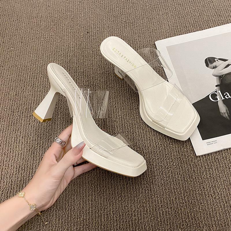 2025 Sommer neue vielseitige dicke Ferse eckiger Kopf transparentes Wort mit Sandalen Plateau offene Zehen Sandalen hohe Absätze Damen Oberbekleidung