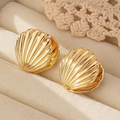 European and American Exaggerated Ocean Shell Texture Earrings Niche Design High-end Ins Cool Style Retro Earrings