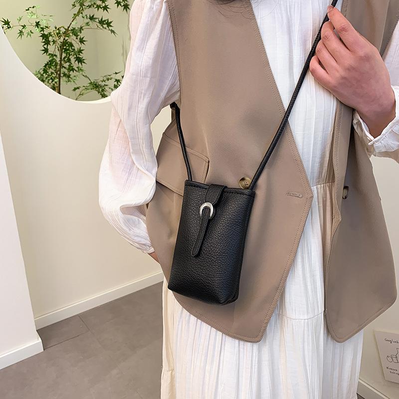 New Hot Selling Women's Shoulder Bag High Quality Pu Leather Handbags Large Capacity Crossbody Bags for Women Phone Purse Flap