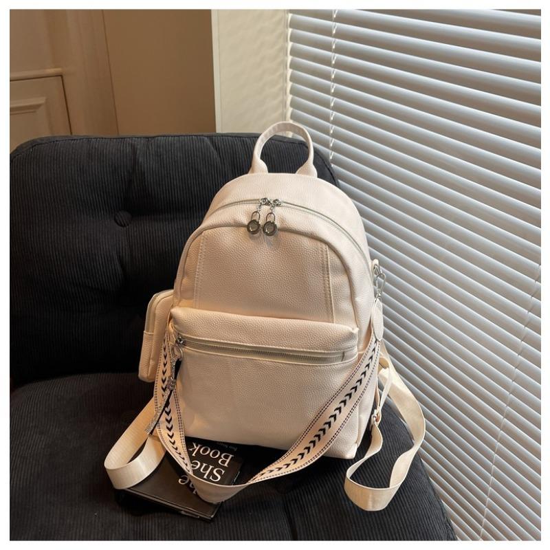 Large-capacity commuter women's bag spring and summer new trendy backpack simple fashion lightweight travel backpack