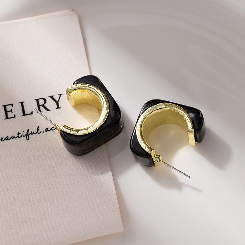 Silver Needle Retro Smudge C-Shaped Stud Earrings Simple And Versatile Maillard Earrings Women'S Light Luxury High-End Niche Ear Jewelry