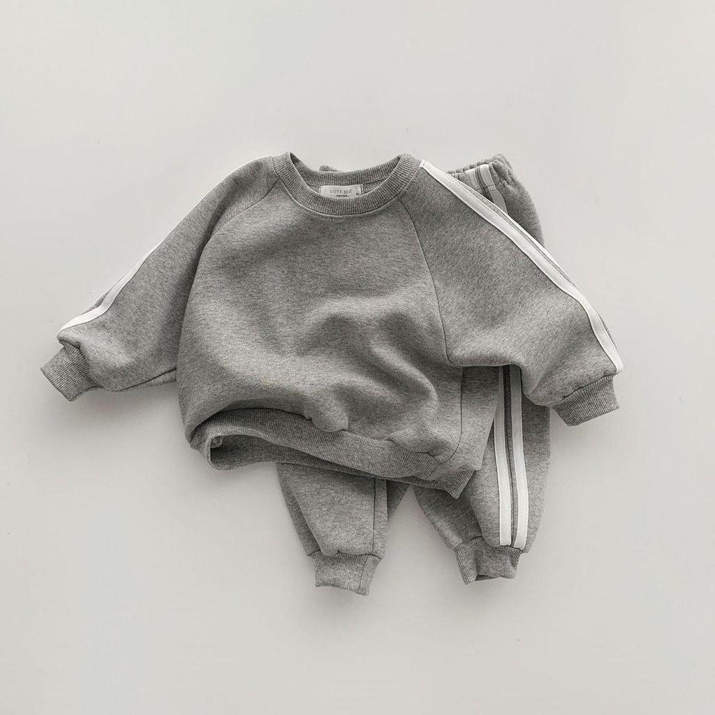 Korean Children's Side Stripe Cotton Sweatshirt & Pants Set for Boys and Girls - Autumn/Spring Casual Style
