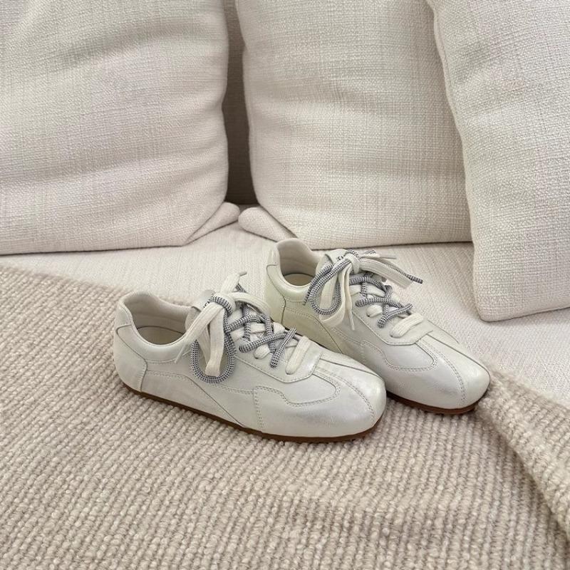 Fashion Autumn Women Flats Sport Shoes Casual Sneakers 2025 New Fashion Lace Up Running Hiking Shoes Woman Outdoor Leisure Zapatos Mujer