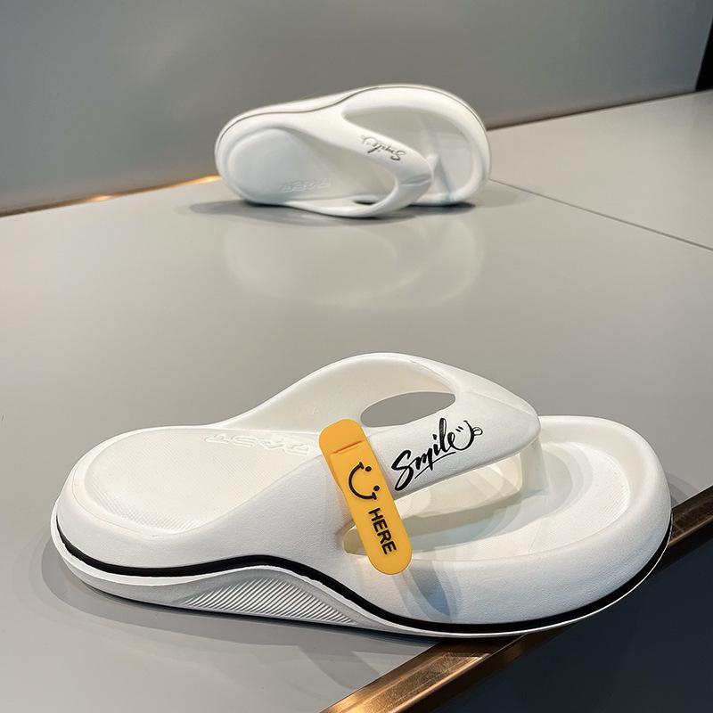 Men's Lightweight Cross-Border EVA Flip-Flops: Trendy Outdoor Casual Beach Slippers with Comfort Step.