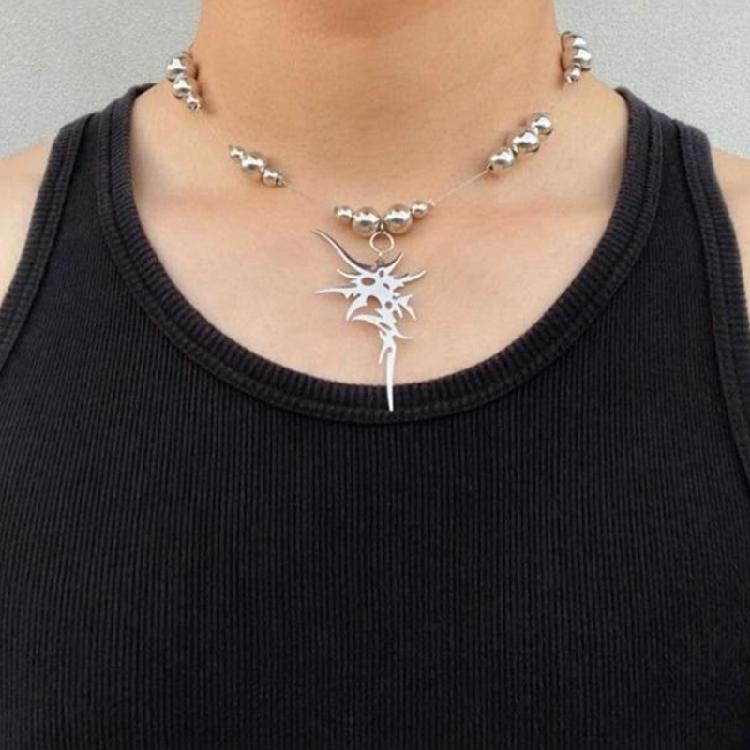 Eye Catching Thorn/Star Pendant Necklace Adjustable Length Neckchain Choker Adorment for Stylish Outfits and Parties