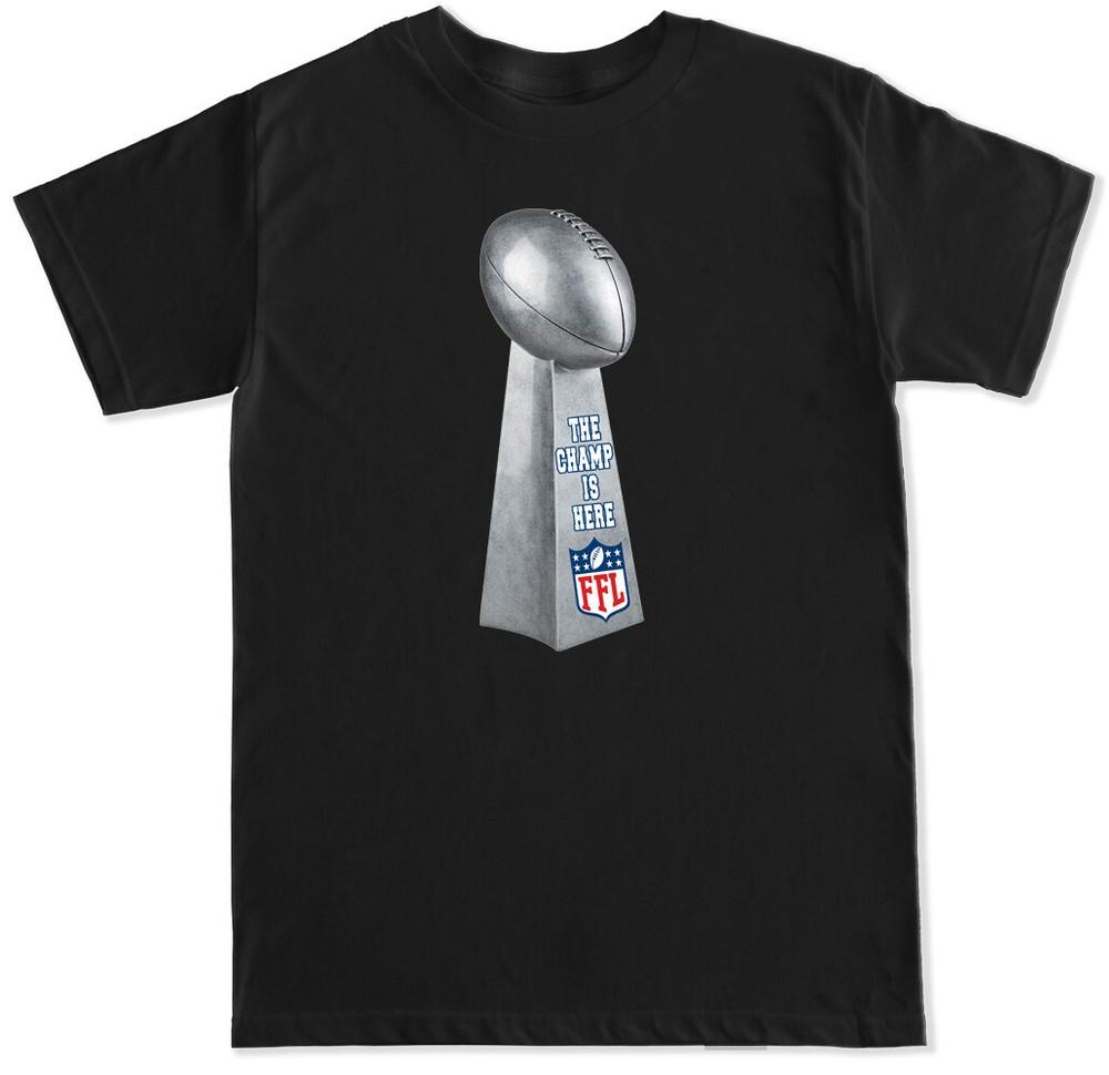 ЧЕМПИОН ФЭНТЕЗИ-ФУТБОЛА ЗДЕСЬ ТРОФЕЙ FFL ЧЕМПИОН МУЖСКАЯ ФУТБОЛКА Унисекс Футболка XXXL