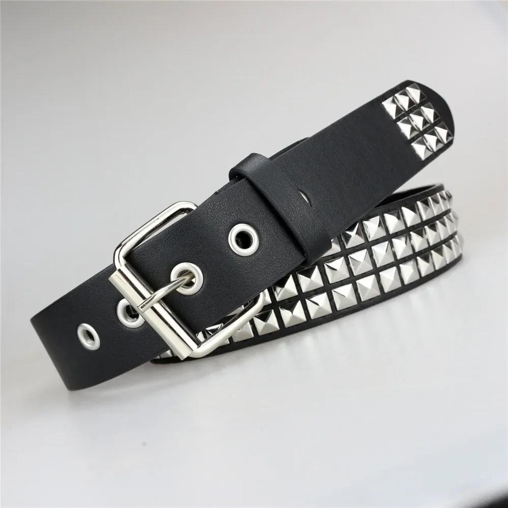 2025 New Square Bead Rivet Belt Metal Pyramid Belt Men And Women Punk Hardware Jeans Belt Designer Belt Woman Belts