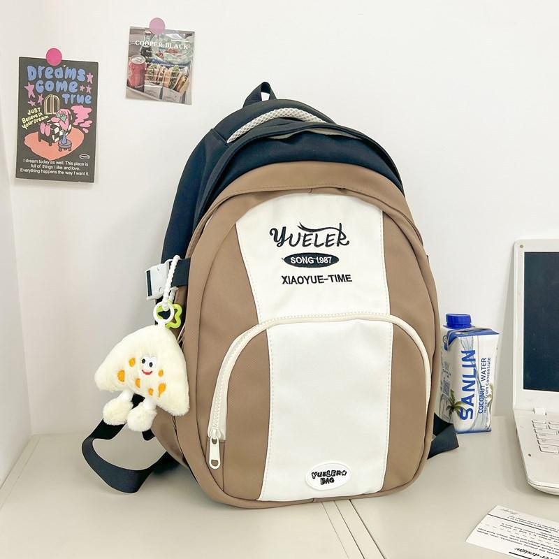 High value, fresh and sweet, contrasting color splicing backpack, lightweight travel backpack for junior high school students