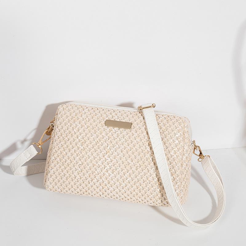 Bag Women's Spring Summer New Weaving Simple Shoulder Bag Crossbody Bag Fashion Straw Beach Bag
