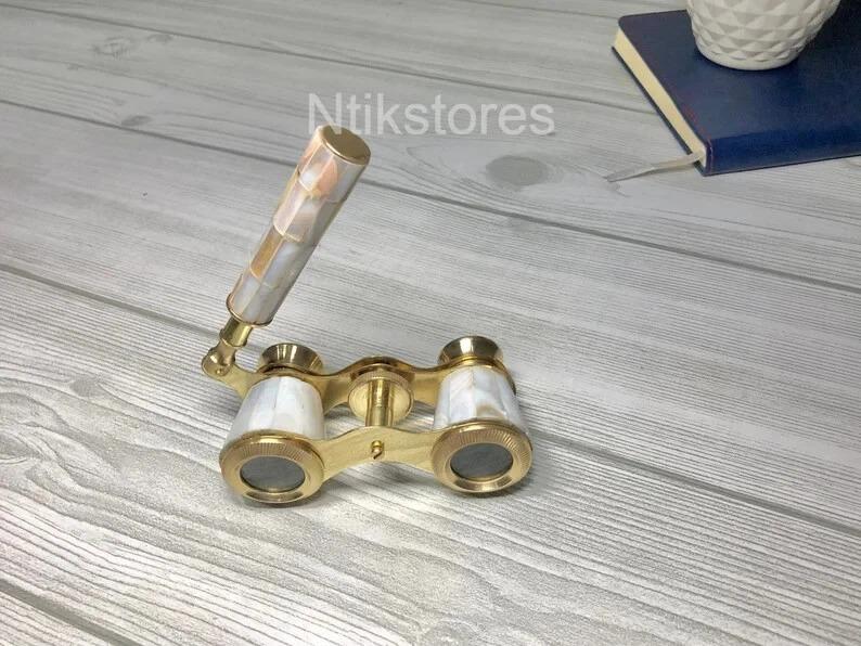 

Вінтажний оперний бінокль, вишукана латунна оправа, елегантна ручка та автентична латунь золотий