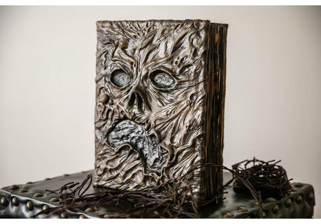 Necronomicon: Dämon des Totenbuchs - Dekorative Requisite & Schmuck