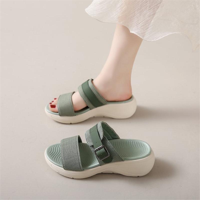 Home Indoor Muffin Platform Slippers Women's Large Size Outer Wear 2024 Autumn New Slope Heel One Pedal Sandals