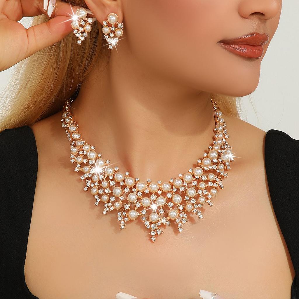 Luxuriöses Diamant- und Perlen-Halsketten- und Ohrring-Set, Vintage Braut-Hochzeitsaccessoires.