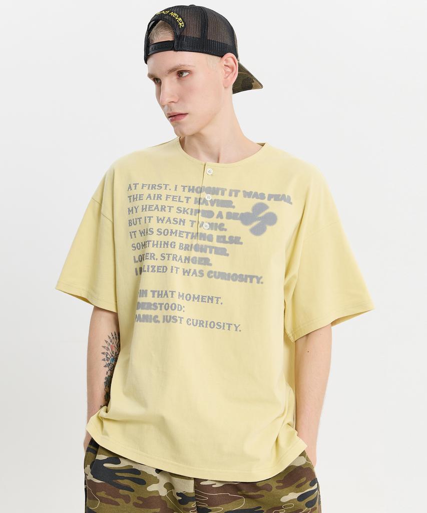HOODHOOD Clover Typo Henley Neck Short Sleeve T-Shirt Light Yellow