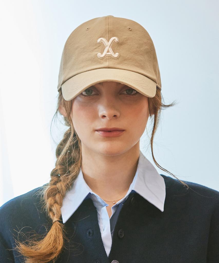 Bajal Va Curved 3D Logo Ball Cap Beige