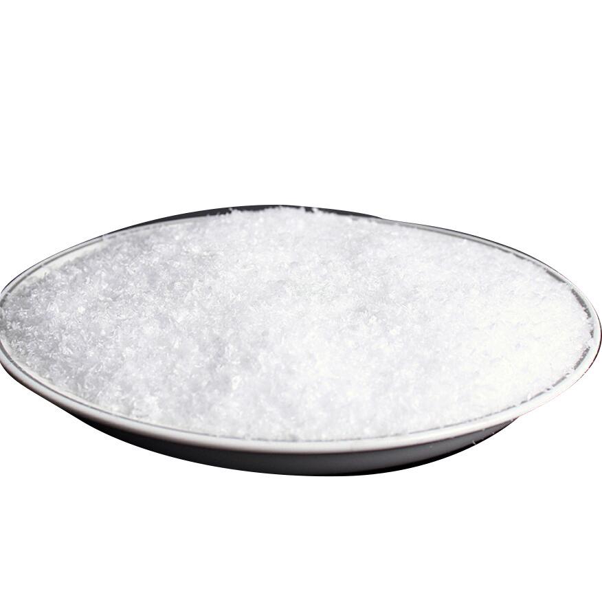 Diy Snowfall Decor: Fake Snow Powder for Christmas Scenes and Window Displays