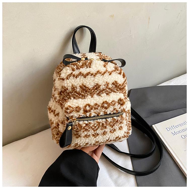 

2025 autumn new simple foreign plush backpack niche cute leopard print fashion mini commuter schoolbag коричневий