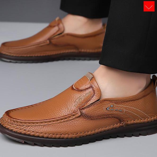 Designer Slip-on Herren Kleid Loafers Frühling Herbst Weiche Sohlen Männliche Fahrschuhe Mode Einfarbige Lederschuhe Männlich