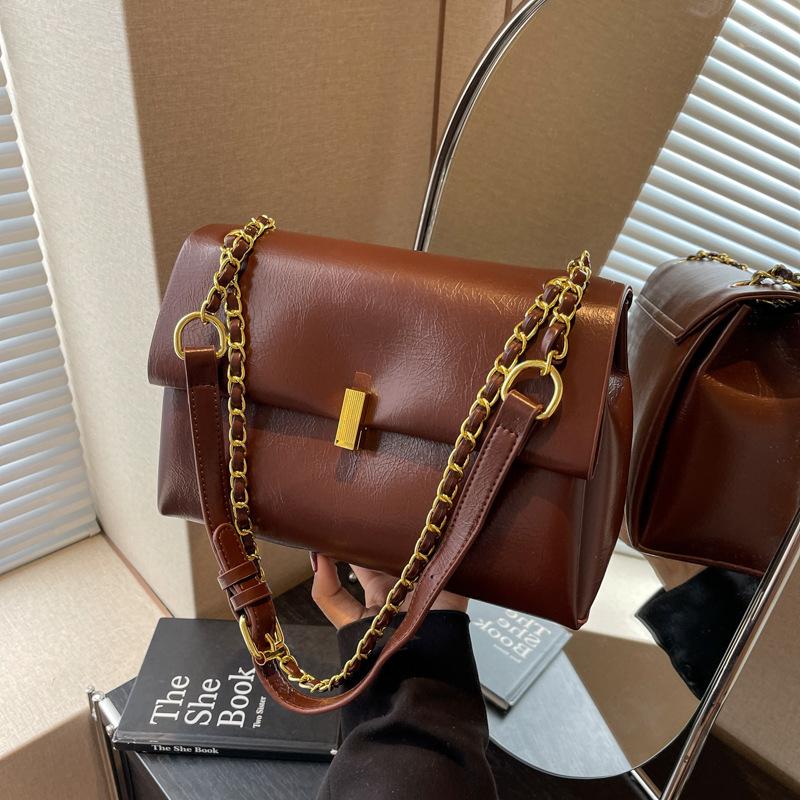 New Large-capacity Chain Tote Bag Women's Bag Fashionable and Versatile Simple Single Shoulder Oblique Handbag