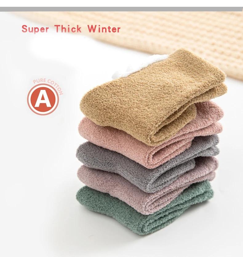 0-36M Herbst Winter Baby Neugeborenes Korallenvlies Dinosaurier Socken Jungen und Mädchen Dicke Bodensocken Kleinkind Rutschfest Warme Schlafsocken