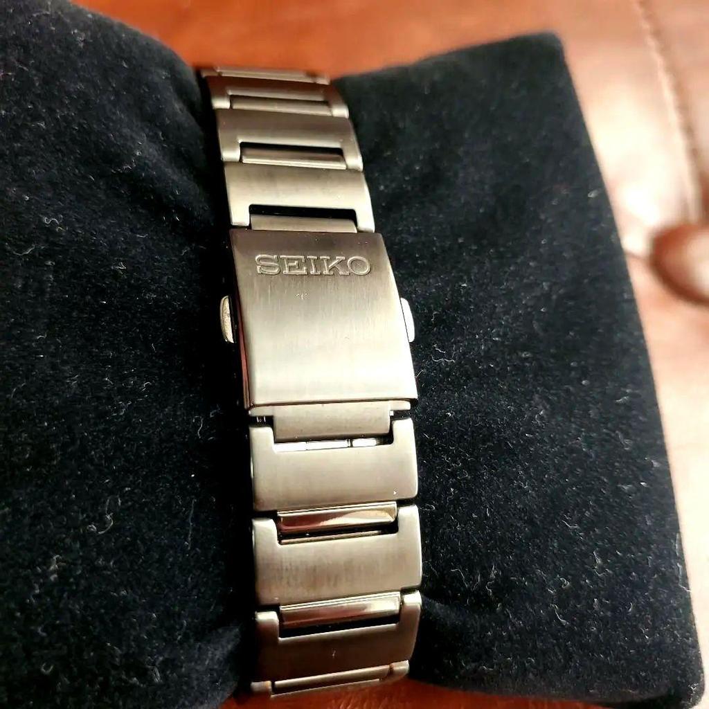 [USED] SEIKO Solar Chronograph Watch