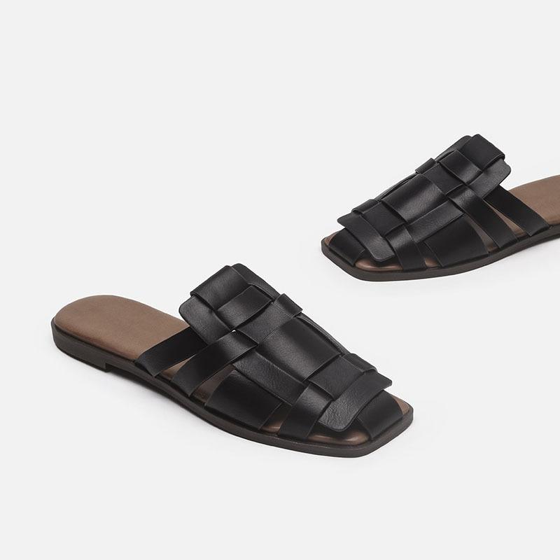 Spring and summer new half-bag head outer slippers casual woven flat bottom sandals women