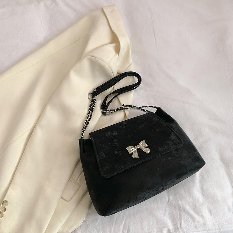 Elegant Pu Leather Shoulder Bag Versatile And Spacious For Everyday Use