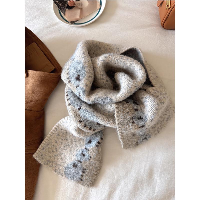 Cute Lamb Jacquard Knitted Scarf for Female Autumn and Winter Fashion Simplicity Students Knitted Warm and Cold Resistant Scarf