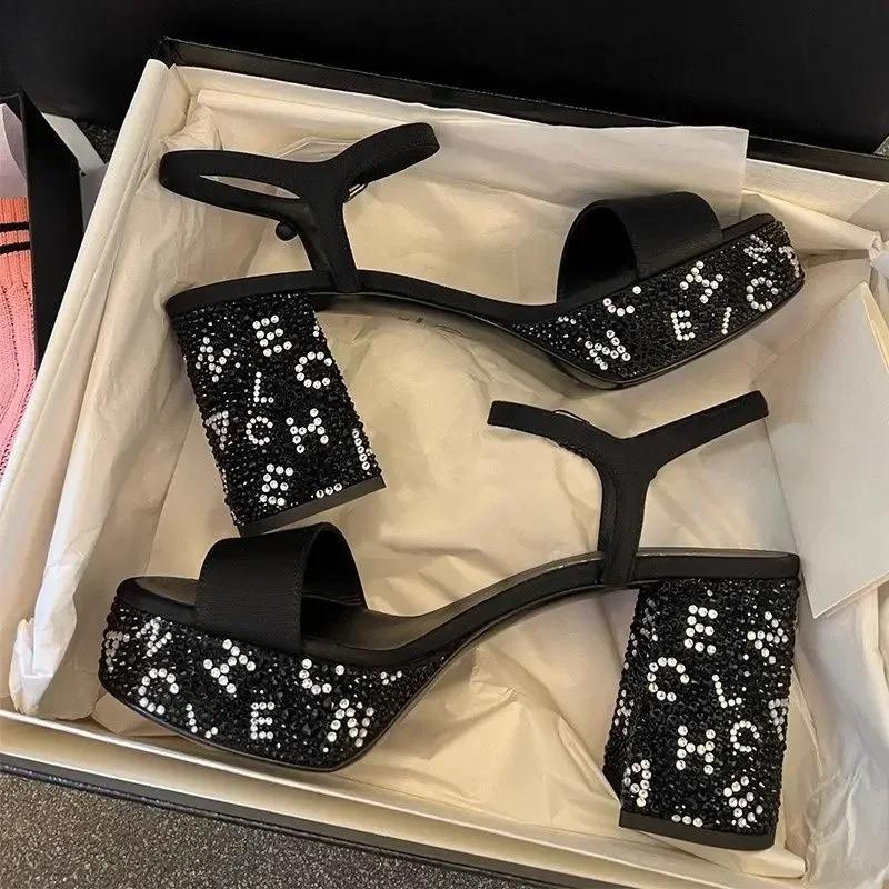 

Мода 2025 Новые Женские Туфли на Высоком Каблуке с Пайетками Туфли-Лодочки со Стразами Женские Блестящие Вечерние Туфли Высококачественные Свадебные Банкетные Танцевальные Туфли Кристальные 39 чёрный