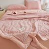 Plaid Print Washable Cotton Summer Cooling Quilt Lightweight Breathable Machine Washable for Student Dorms Single Double Beds Air Conditioner Rooms