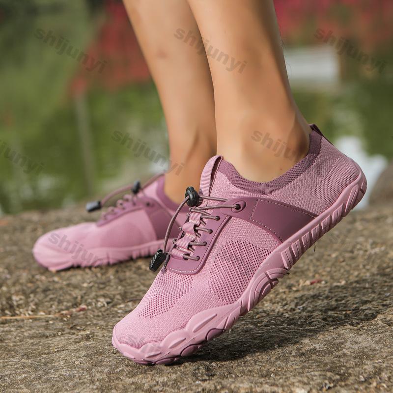 Fashion Couple Beach Shoes 2025 Fashion Fly Woven Soft Sole Mountaineering Shoes Outdoor Breathable Comfortable Casual Sports Shoes