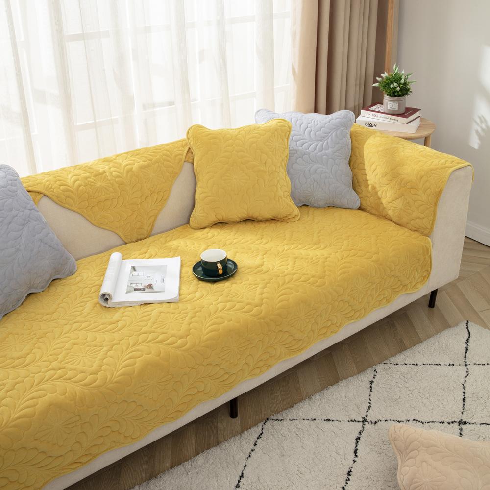 Milk Fleece Phoenix Tail Sofa Cushion Plush Non-Slip Seat Cushion Leather Sofa Cover  Simple Quilted Cover Towel