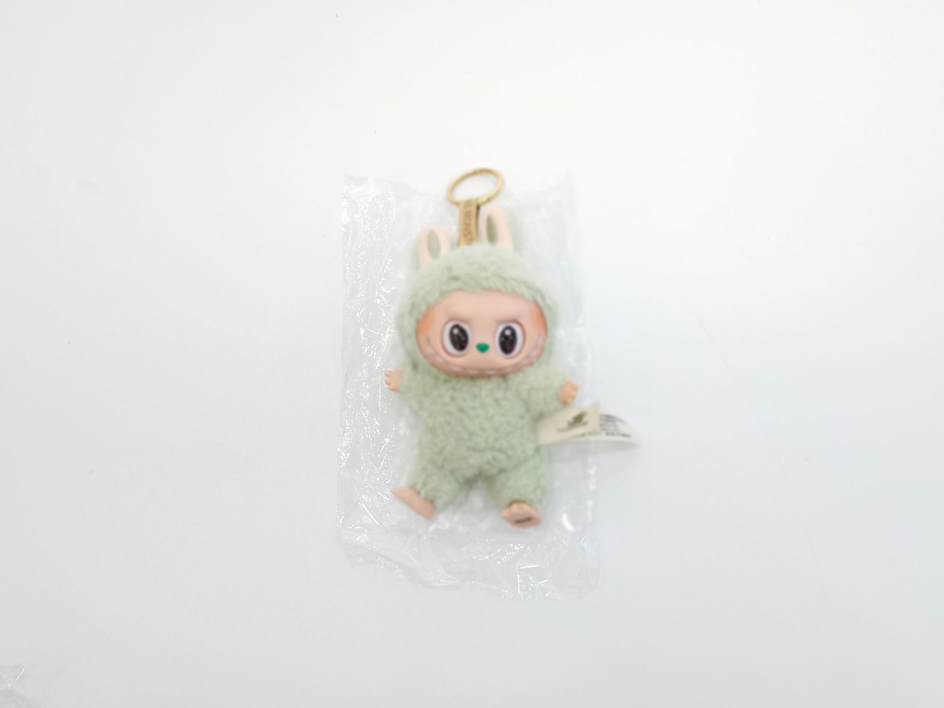 

Bubble Matt Big Teeth Rabbit Bubu Heartbeat Macaron Glue Series Trendy Toys Motherland Version One Generation Glue Face