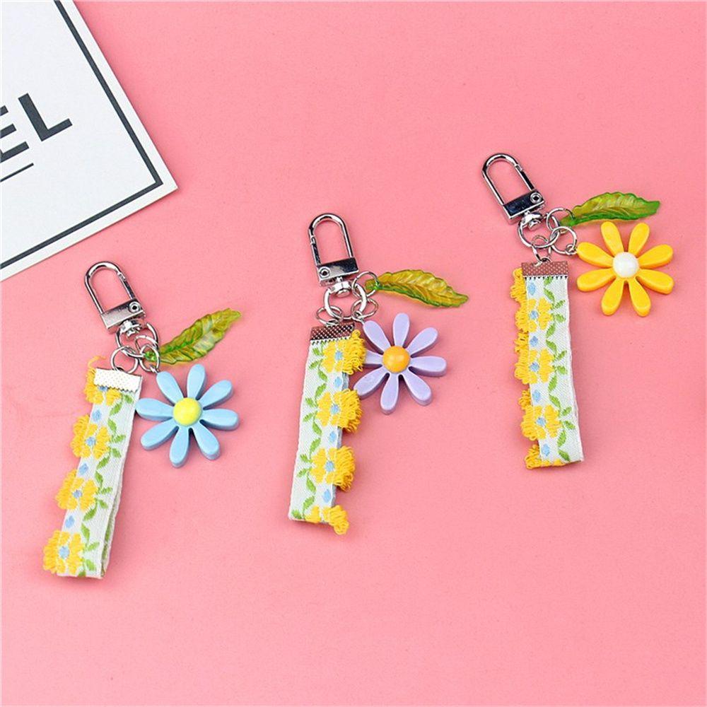 

Backpack Pendant Lace Charm Headphone Cover Keyring Resin Flower Keychain Bag Pendants Keys Holder