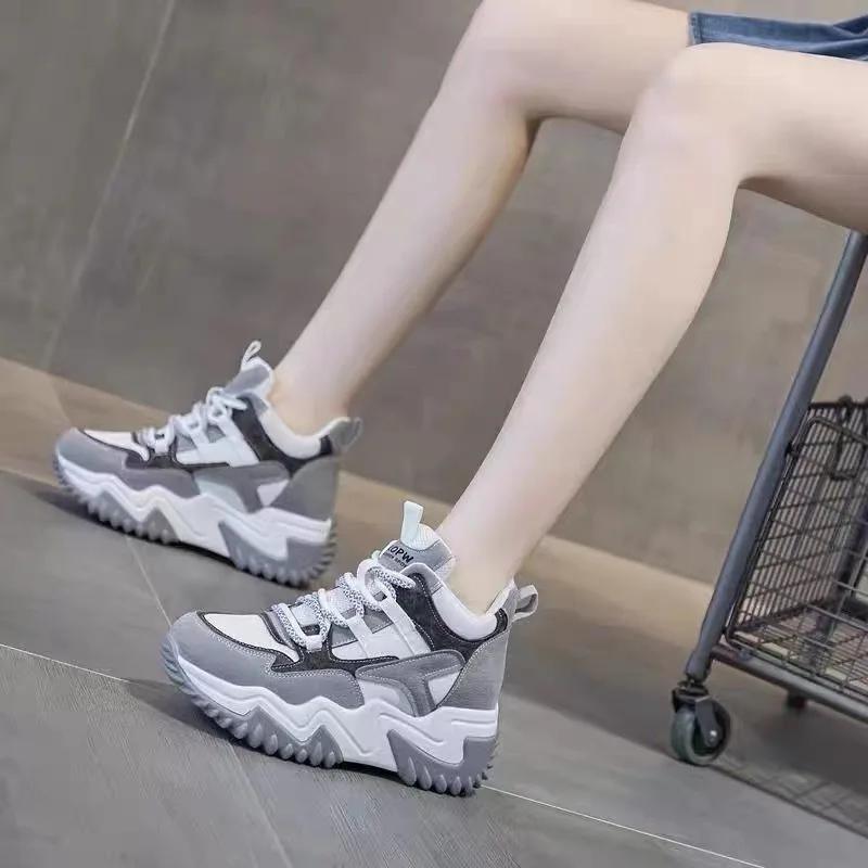 Mode High End Dad Schuhe für Damen 2025 Frühling und Herbst Neuer Stil Dickbesohlt Höhenvergrößernd Lässig und Bequem Sportschuhe