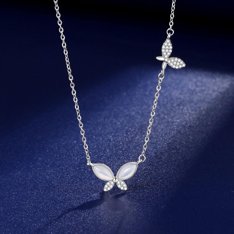 Butterfly Necklace Women's Fashion Light Luxury Niche Exquisite High-end Sense Diamond-encrusted Butterfly Pendant Women