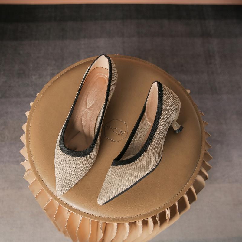 

Single shoes women s new versatile thin heel pointed women s shoes light mouth flying woven shoes 40 абрикосовый