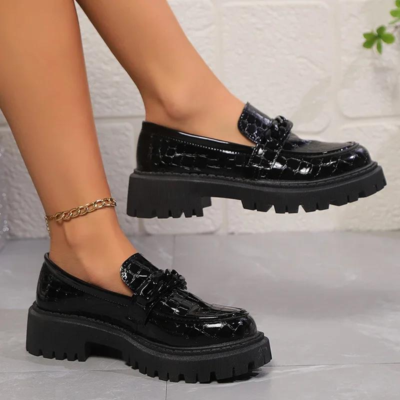 Fashion 2025 Women's Chain Decor Platform Loafers Black Patent Leather Dress Shoes Woman Comfortable Slip On Flat Shoes Zapatos De Mujer