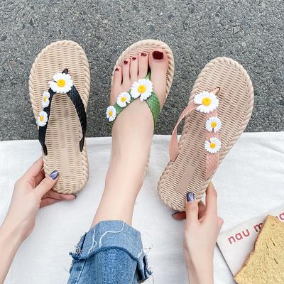 New Summer Beach Shoes Women's Wear Resistant Sandals Women's Flat Bottom Beach Flower Slippers