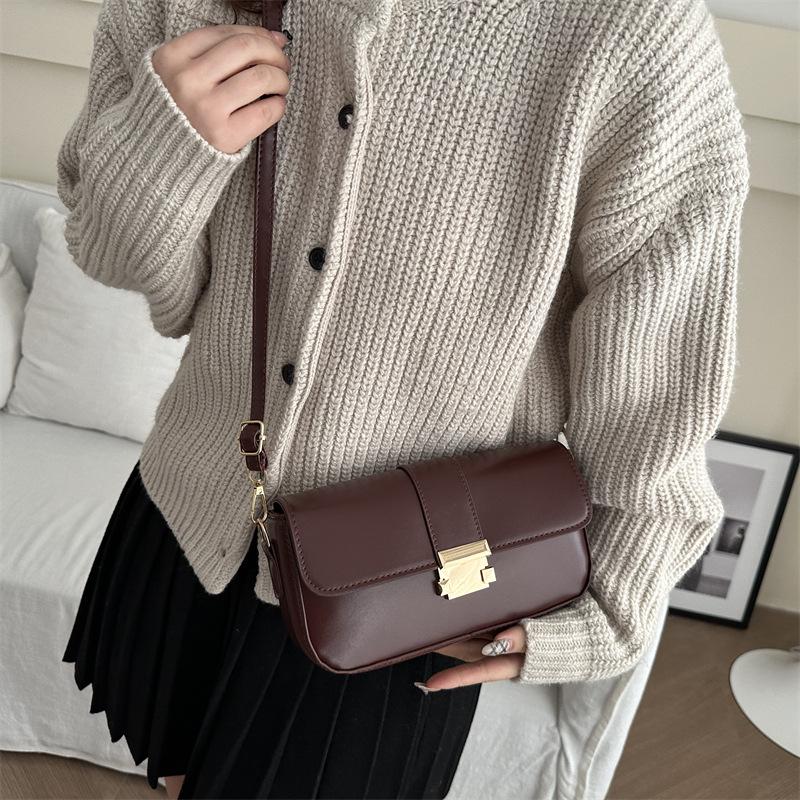 2024 Winter Retro Fashion Lock Buckle Crossbody Bag - Versatile, Stylish Small Square Bag for Women